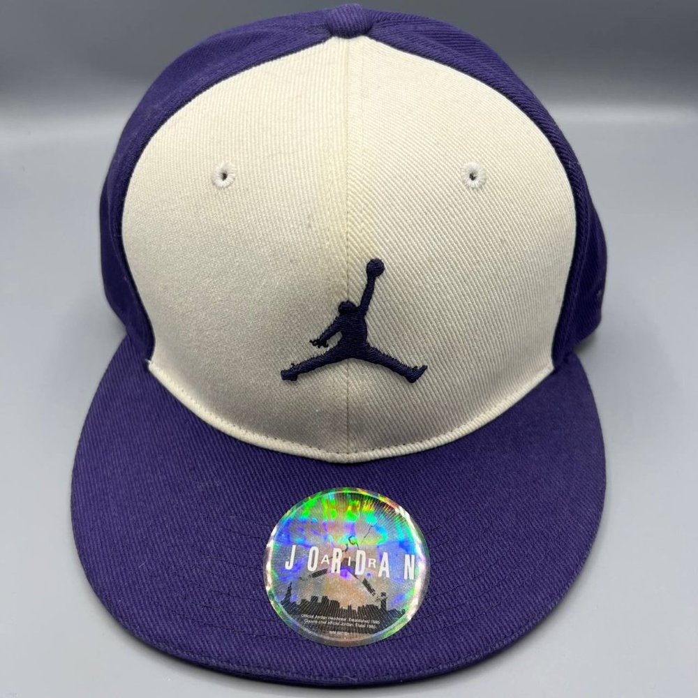 Air Jordan Hat Men 7 White‎ Purple Jumpman Fitted Cap
